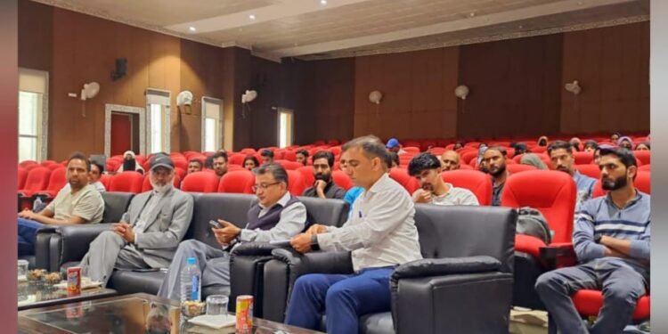 Controller LMD conducts extensive tour of Baramulla