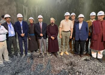 Zojila Tunnel breakthrough “golden chapter’ in India’s infrastructure history: Nitin Gadkari