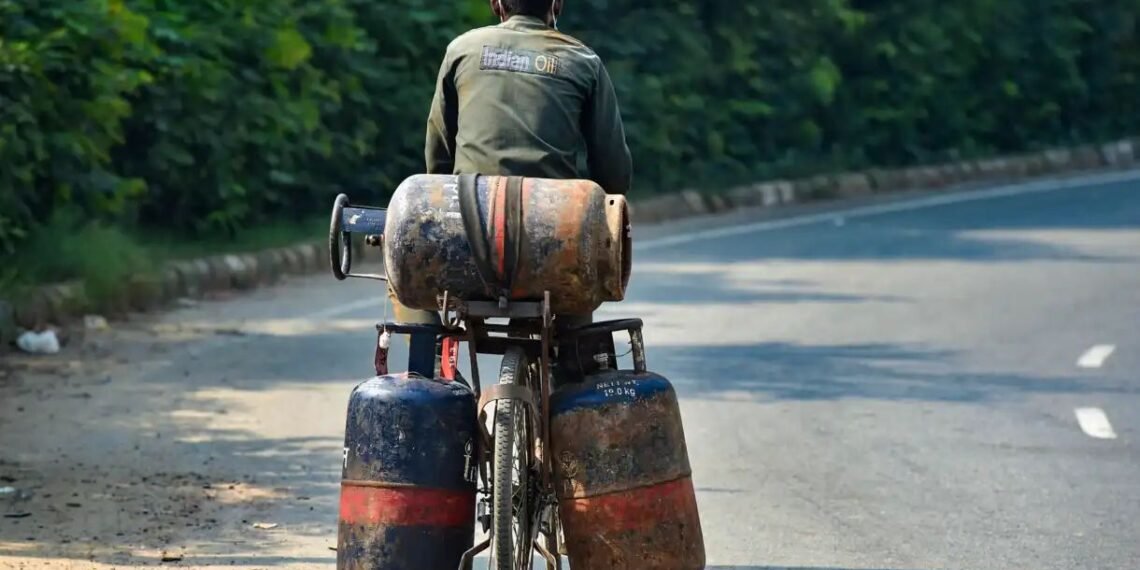 Commercial LPG prices hiked by Rs 42 per 19-kg cylinder; no change in domestic cooking gas rates