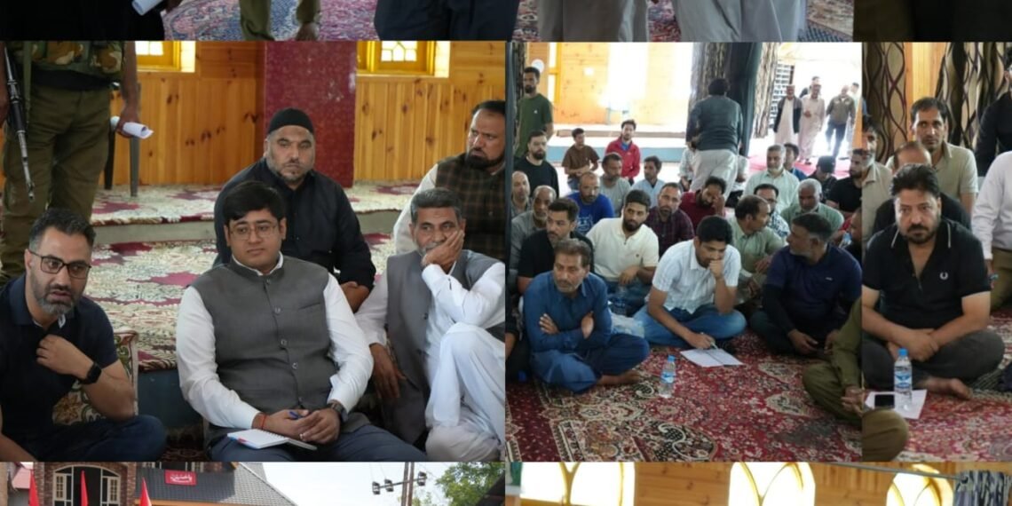 DC Ganderbal visits Markazi Imambara Dab; takes spot inspection of Muharram arrangements