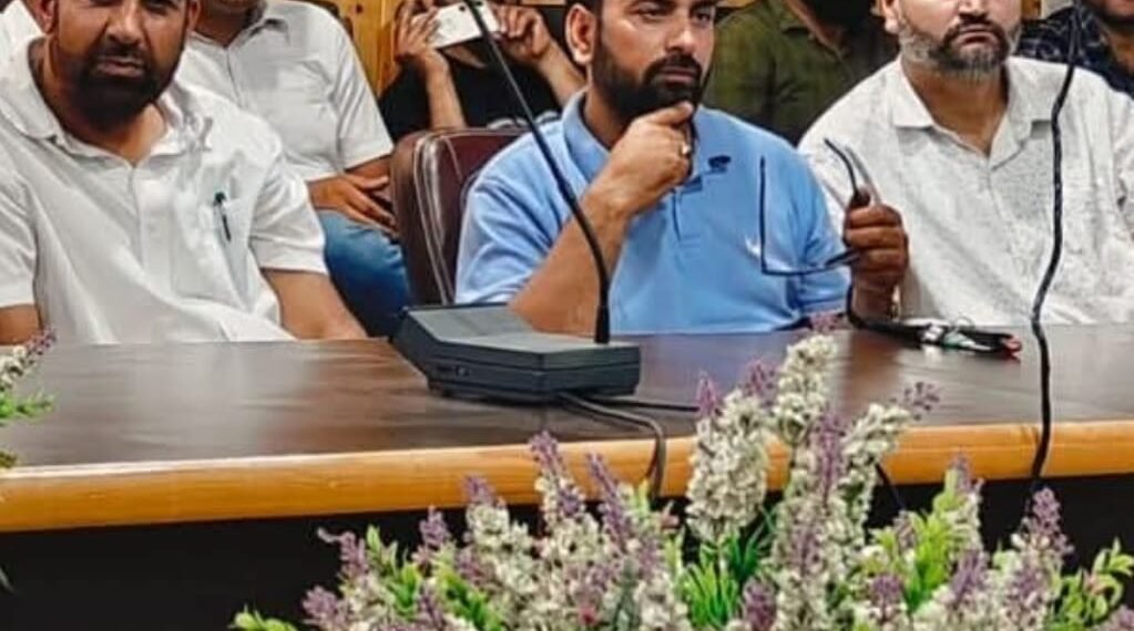 JK Teachers Association Baramulla Condoles Demise of Sister of Zonal President Singhpora Kalan Mr Suhail Ahmad Dar