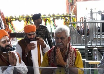 LG Performs ‘Pratham Puja’ at Amarnath Cave Shrine Ahead of Annual Yatra