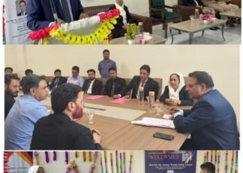 Justice Wasim Sadiq Nargal interacts with Judicial Officers, Bar Members at New District Court Complex Bandipora