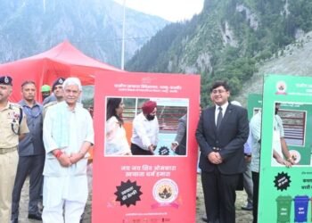 Lieutenant Governor visits Baltal, reviews preparations for the upcoming Shri Amarnathji Yatra