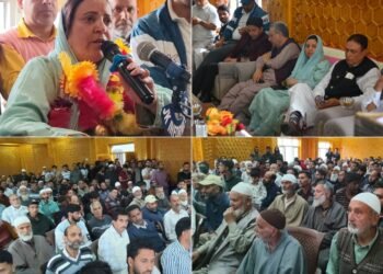 Sakeena Itoo holds public outreach camp at Yaripora ; reviews Muharram arrangements at Shahoo