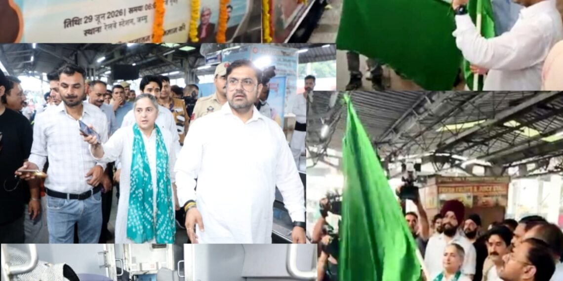Satish Sharma flags off pilgrimage to Somnath Ji from Jammu