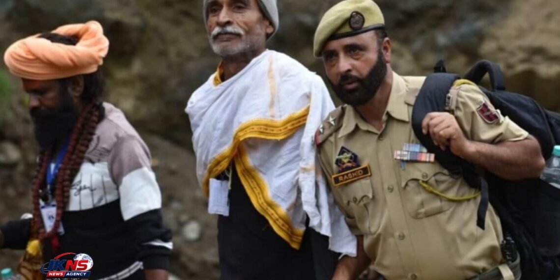 Anantnag Police Braves Heavy Rain to Assist Amarnath Pilgrims