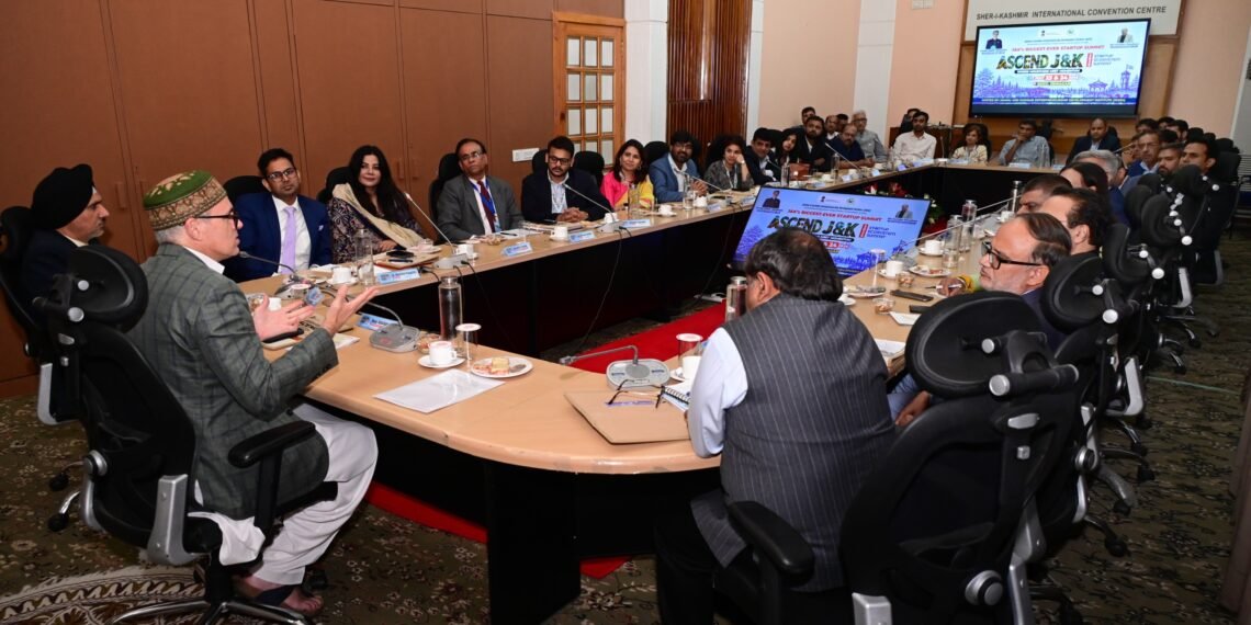 Chief Minister Omar Abdullah Interacts with Investors, Venture Capitalists at SKICC Srinagar