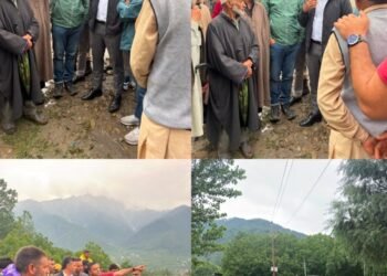 DC Anantnag visits cloudburst hit areas, takes stock of damage, restoration efforts