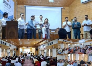 Bilal Bhat Honoured with Award for Outstanding Social Service at Gandhi Bhawan,University of Kashmir