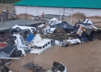 Flash Floods Submerge Bela Colony In Rajouri, Vehicles Swept Away From Bus Stand