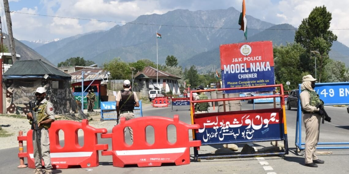 GANDERBAL POLICE LAUNCH DISTRICT-WIDE RAIDS; MORE THAN 100 SUSPECTED OGW’s DETAINED FOR QUESTIONING.
