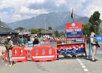 GANDERBAL POLICE LAUNCH DISTRICT-WIDE RAIDS; MORE THAN 100 SUSPECTED OGW’s DETAINED FOR QUESTIONING.