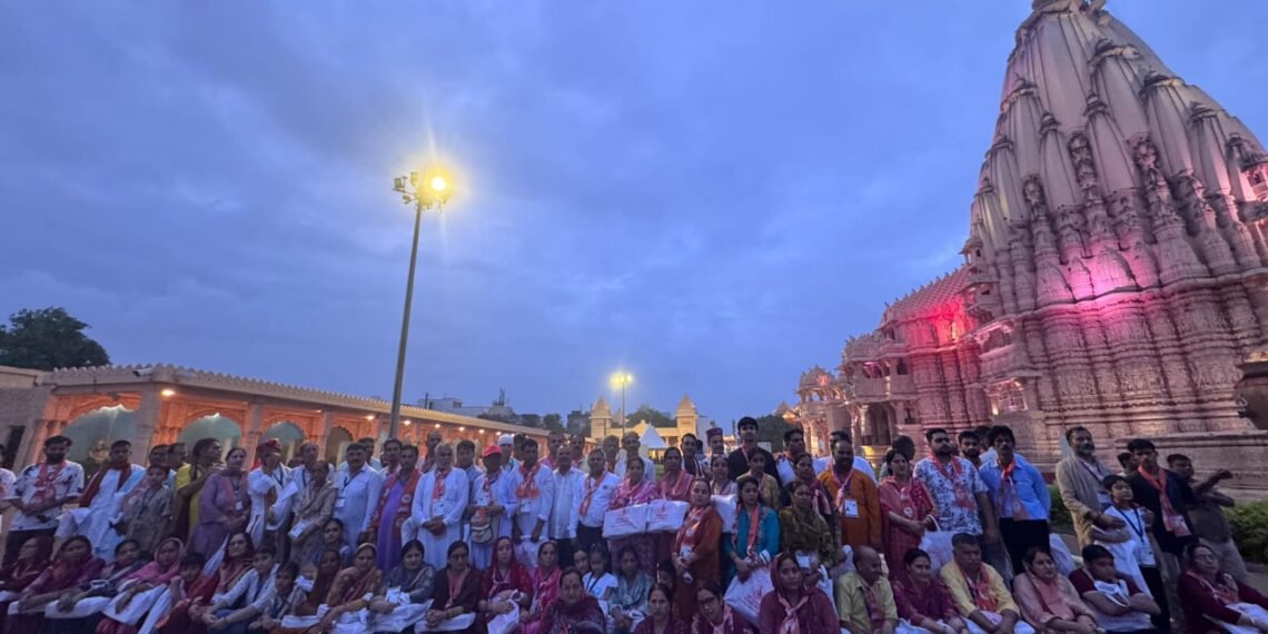 J&K pilgrims received with grand welcome in Gujarat under Shri Somnath Swabhiman Parv-2026