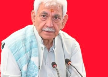 LG Manoj Sinha Lauds Doctors, CAs on Their Day; Hails Their Role in Nation-Building