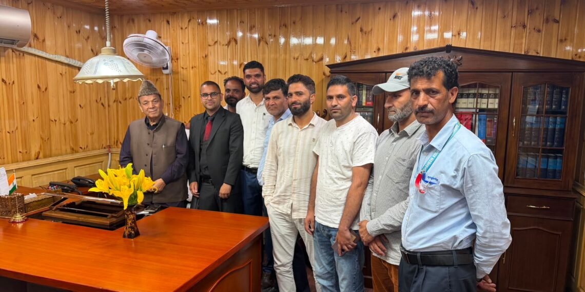 PSA Delegation Meets J&K Legislative Assembly Speaker Abdul Rahim Rather; Discusses Key Issues of Private Schools