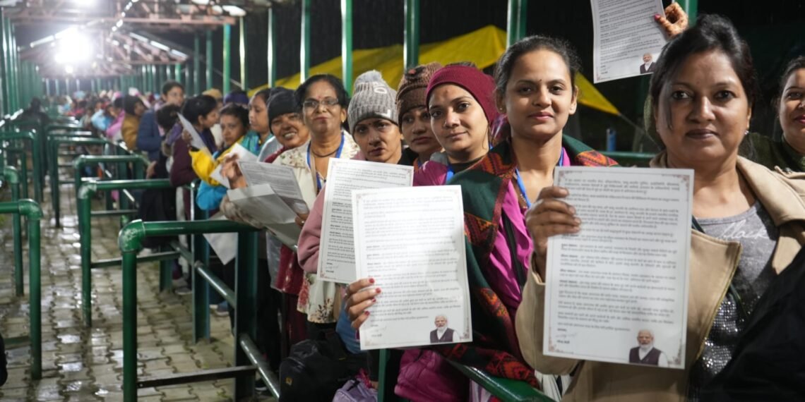 Prime Minister’s special message pamphlets handed to Shri Amarnathji  Yatra pilgrims at Nunwan, Baltal Base camps