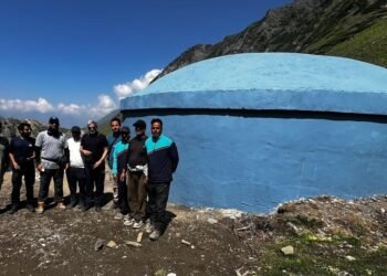 Shaleen Kabra reviews water supply infrastructure along Pahalgam Axis