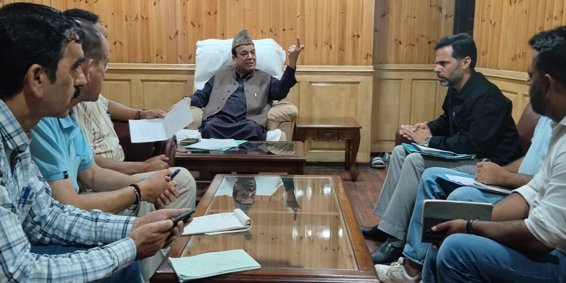 Speaker stresses priority protection of bridges; calls for expeditious, quality execution of works