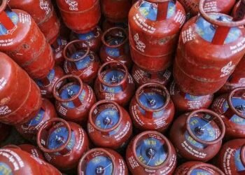 Commercial LPG Cylinder Price Slashed by ₹183.50 From July 1
