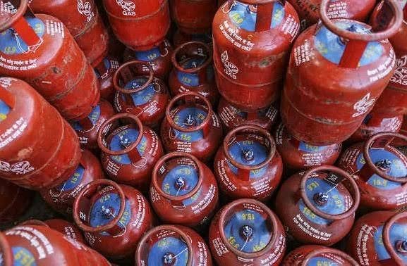 Commercial LPG Cylinder Price Slashed by ₹183.50 From July 1