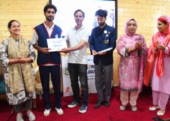 Khelo India Samwav held at GDC Ganderbal; Students Interact with PM Modi through virtual mode