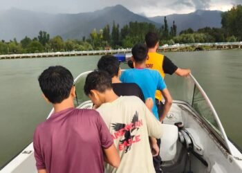 Four Boys Rescued From Dal Lake After Boat Gets Stranded In Gusty Winds