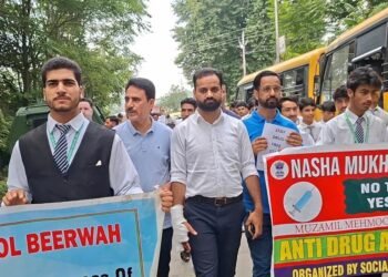 Mega Padyatra Held in Sub-District Beerwah Under Nasha Mukt Bharat Abhiyan organized by Social Activist Muzamil Mehmood