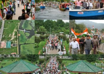 Manasbal Lake Comes Alive in Tricolour as Mega Shikara Rally Held under ‘Har Ghar Tiranga’ Campaign