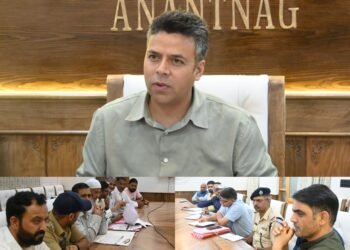 DC Anantnag for effective use of railway goods services for transport of Horticulture produce