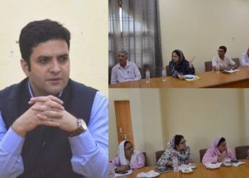 DC Budgam reviews parcel train service operation for apple transportation