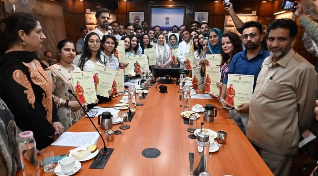 Sakeena Itoo distributes appointment orders to 27 AYUSH Medical Officers at Srinagar Calls upon new appointees to uphold spirit of service, compassion and professionalism