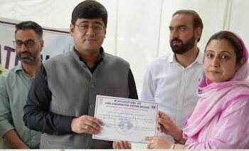 DC Ganderbal Felicitates Officers, Officials for Successful Conduct of SANJY-2026