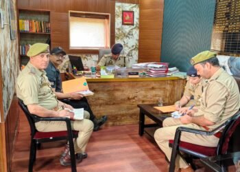 SSP Ganderbal Chairs Security Review Meeting Ahead of Harmukh-Gangbal Yatra 2026