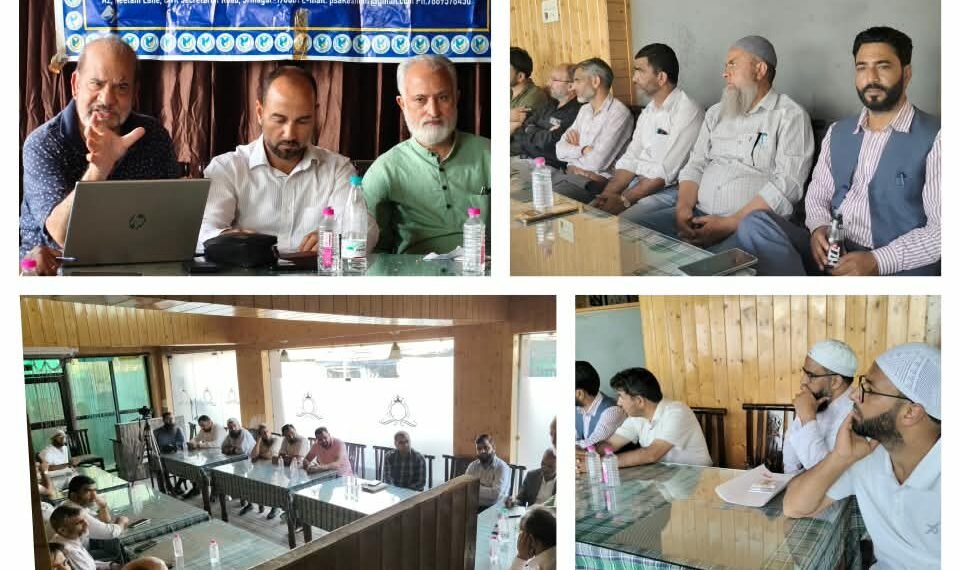 “Private Schools Need Regulatory Stability; Ensure Permanent Registration, Extend NOC Tenures & Expedite Appointment of FFRC Chairman”: PSA President Bilal Bhat