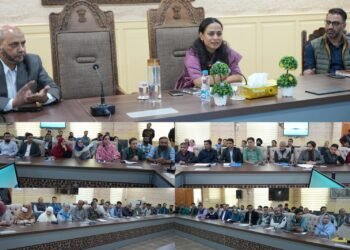 DC Ganderbal Shreya Singhal Chairs Introductory Meeting; Calls for Teamwork, Accountability and Efficient Public Service Delivery