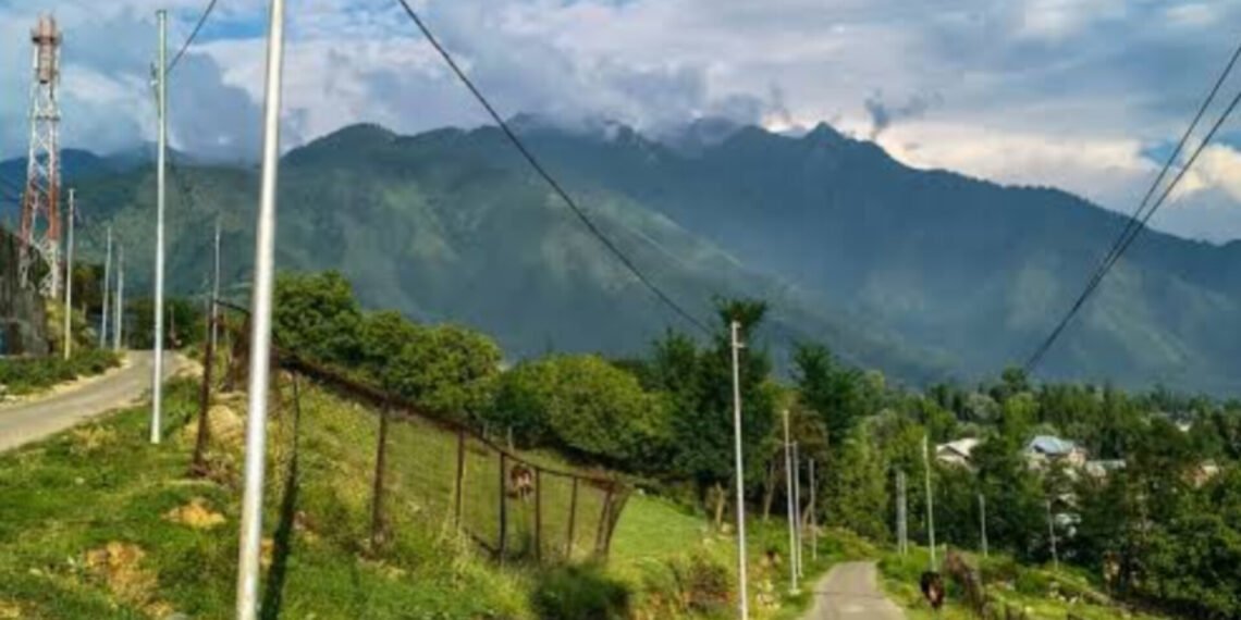 Ganderbal Town Without Electricity Since Morning