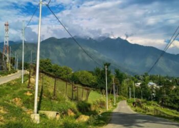 Ganderbal Town Without Electricity Since Morning